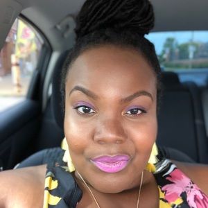 Meet your Posher, Rae